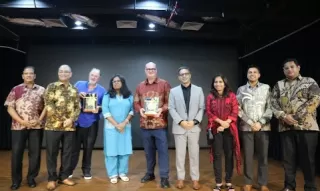 'Majapahit' dan “The Golden Road” Terlahir Kembali Lewat Diskusi Buku dihadirkan Kedubes India