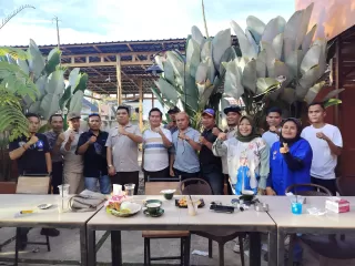 Plt. Kajari Madina Yos A. Tarigan Jalin Keakraban dengan FORWAKA di Café Genta