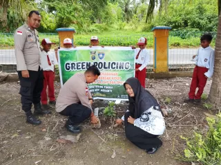 Sempena HGN 2025, Polres Kepulauan Meranti Gelar Green Policing Edukasi Peduli Lingkungan