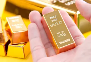 Ekspektasi Pemangkasan Suku Bunga Dorong Tren Bullish Emas