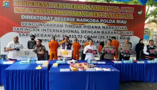 Napi Lapas Diduga Kendalikan Pengirim 117 Kg Sabu, Dua Kurir Diborgol Aset Disita Rp3,2 Miliar
