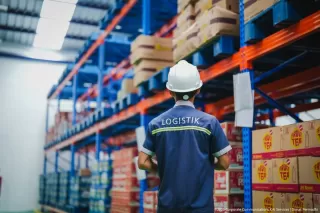 Cerita Sukses Angkutan Sepanjang Nataru 2025-2026: KAI Services Siapkan 40 Gudang Logistik