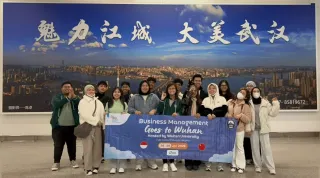 Ke Wuhan Tembus Batas dan Asah Kompetensi Global di Dunia Bisnis, Layanan dan Teknologi