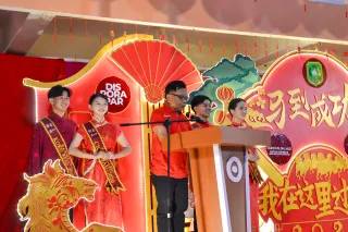 Selatpanjang Semarak, Bupati Kepulauan Meranti Buka Festival Lampion Imlek 2026