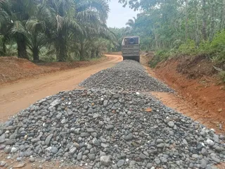 Pemeliharaan 17 Jalan Tuntas Sebelum Lebaran, PUPR Rohul Pastikan Kelancaran Perjalanan Masyarakat