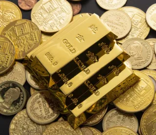 Mengapa Permintaan Emas Meningkat Jelang Hari Raya