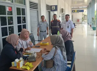 Divre III Palembang Sediakan Layanan Kesehatan Gratis dan Poskesrikkes Siaga