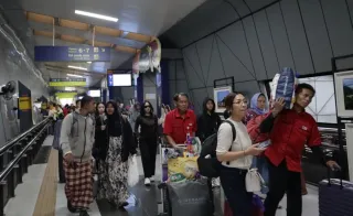 Volume Penumpang KA di Daop 2 Bandung Masih Tinggi Dua Hari Pasca Idul Fitri 1447 H