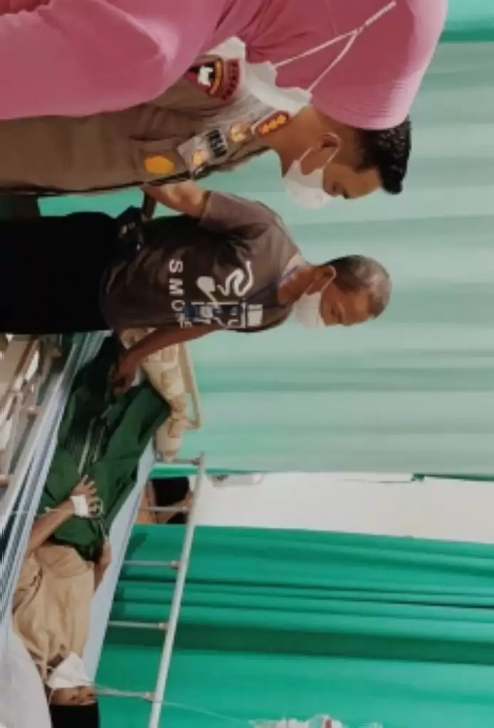 Kapolres DS Besuk Istri Wartawan di RSUD H Amri Tambunan