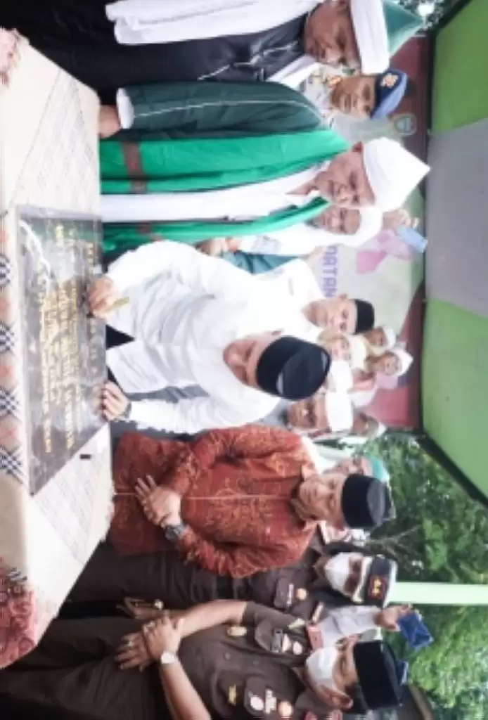 Gubsu Perintahkan Asisten Pemprovsu Bantu Rumah Suluk Babussalam