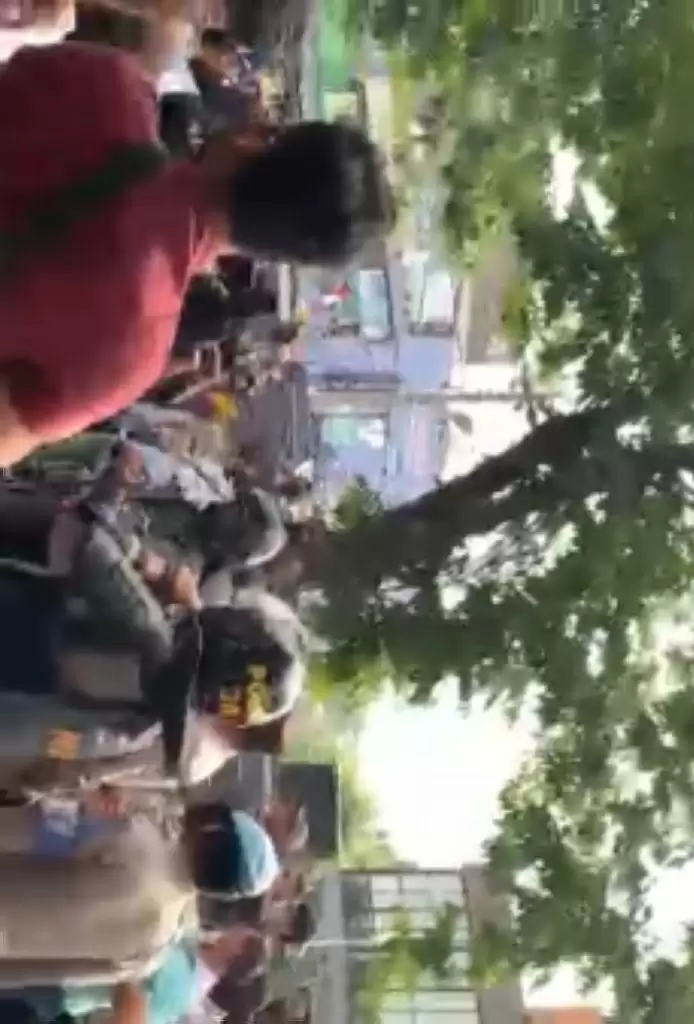 Eksekusi Kafe Caldera Ricuh