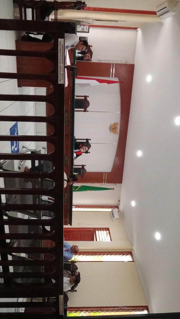 Suami Istri dan Anaknya Dianiaya Tetangga Malah Dijadikan Tersangka, Korban Ajukan Praperadilan di PN Sibolga