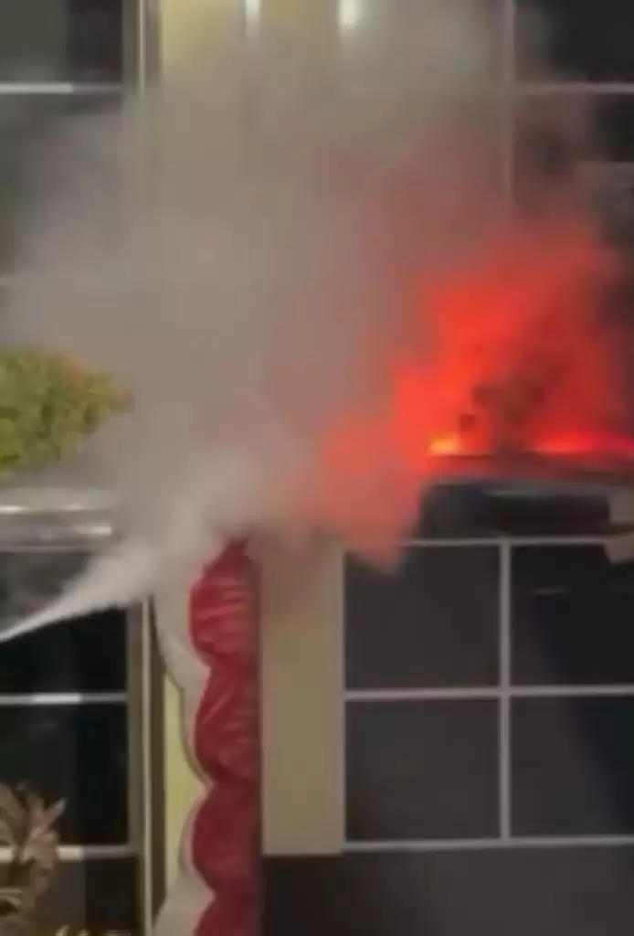 Geger ! Gedung Dirkrimsus Poldasu Terbakar