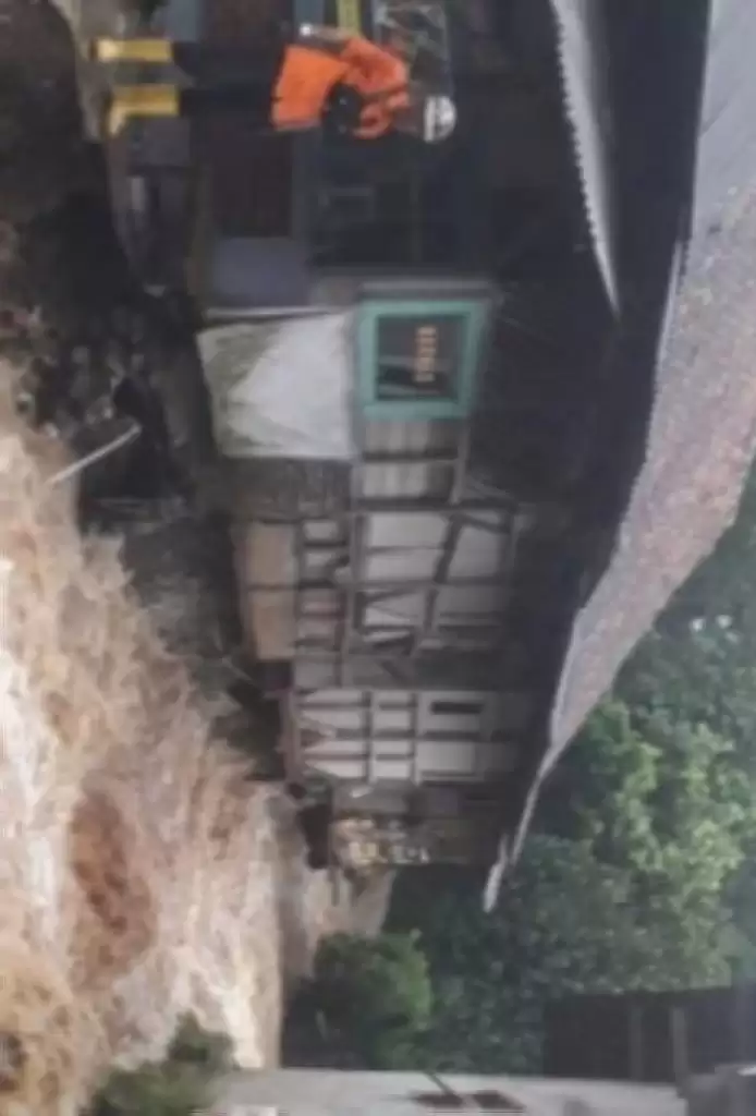 Ciamis Dilanda Banjir, Seorang Penjual Gorengan Hilang Terseret Arus