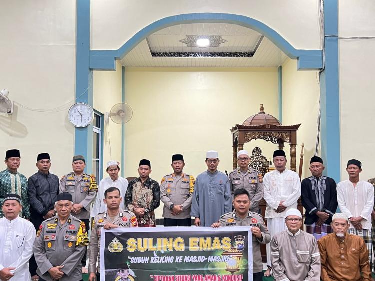 Cooling System Suling Emas' Dikombinasi Jalan Polres Meranti Jalin Emosional dengan Jamaah