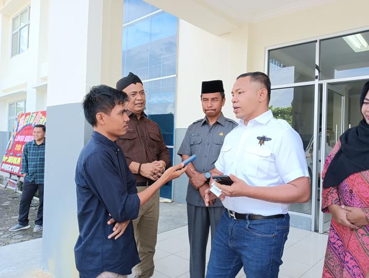 Maju Pilgubri, Abdul Wahid Cari Pasangan yang Bisa Melengkapi