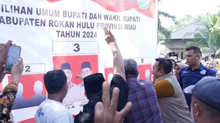 Terpilih Jadi Bupati Rohul, Anton Janjikan 1 Kecamatan 1 Set Alat Berat