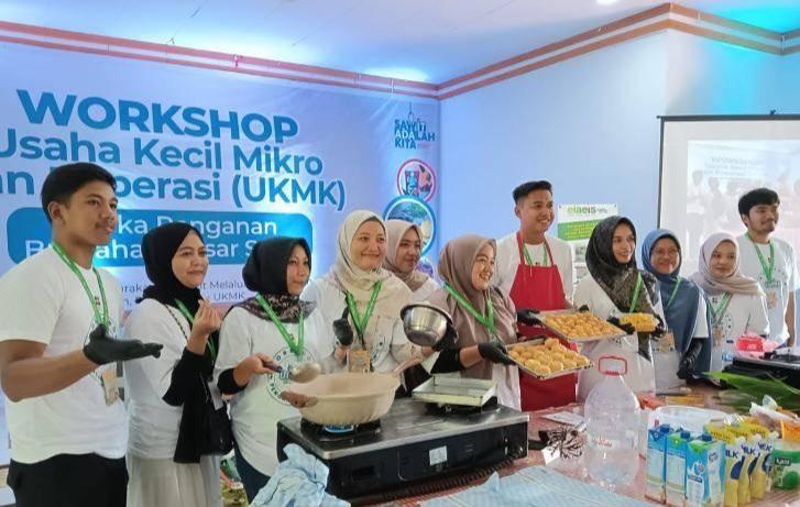 Workshop UKMK Sawit, Peserta Antusias Praktik Olah Pangan Berbahan Dasar Sawit