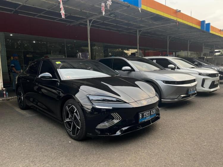 Jumlah Penyewa Mobil Listrik Evista Meningkat Drastis Jelang Mudik 2025