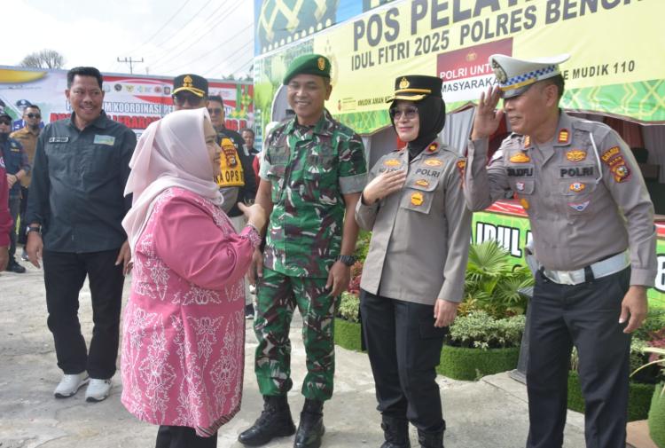 Lihat Pos Terpadu Lebaran, Kasmarni Pastikan Kabupaten Bengkalis Siap Sambut Pemudik