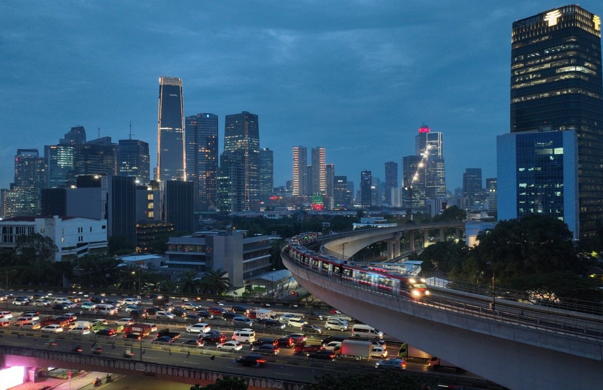 LRT Jabodebek Dorong Mobilitas Rendah Emisi dengan 14,5 Juta Pengguna di Tengah Krisis Iklim