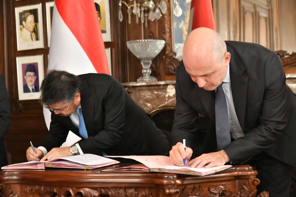 Kolaborasi Strategis Pertamina NRE dan Verso Energy Prancis Percepat Transisi Energi Global