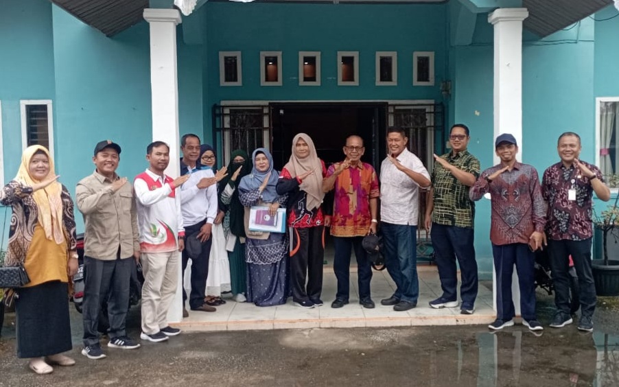 Perkuat Daya Saing Petani Sawit, Dua Guru FISIP UNRI Riset di Bengkalis