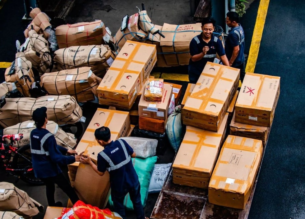 Kinerja Kalog Express Cetak Rekor Bukti Konsistensi Pertumbuhan Layanan Kurir Nasional