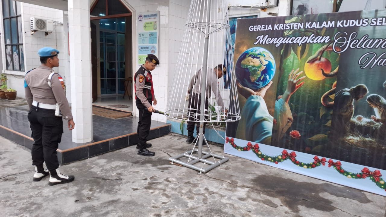 Polres Kepulauan Meranti Patroli di Gereja Jelang Natal 2025