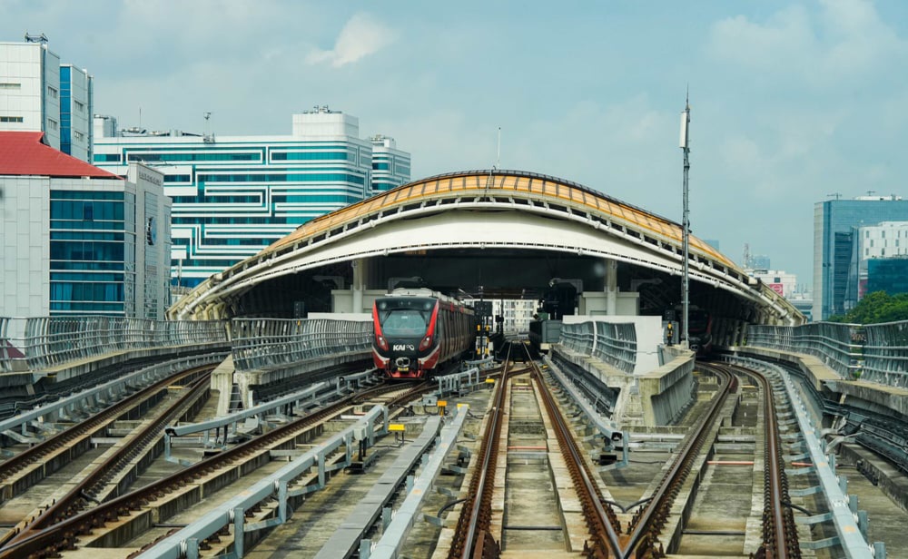 Libur Natal 2025, LRT Jabodebek Jadi Andalan Transportasi Urban Terintegrasi
