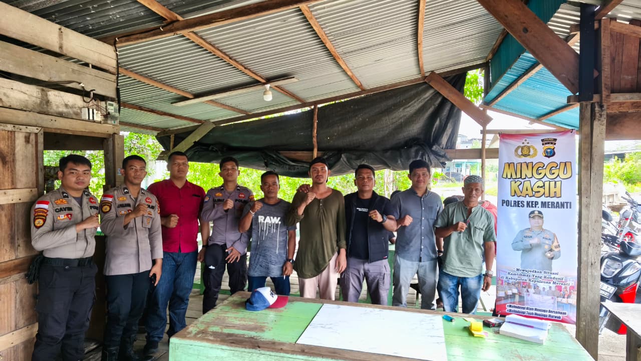 Jalin Komunikasi Dengan Buruh Pelabuhan, Ini Pesan Kamtibmas  Polres Kepulauan Meranti di Minggu Kasih.