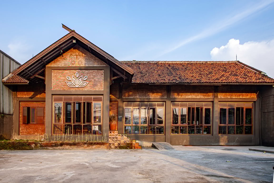 Dari Ikan Pesmol ke Tabulla Rasa: Evolusi Resto Bandung Diam-diam Ditiru Banyak Orang