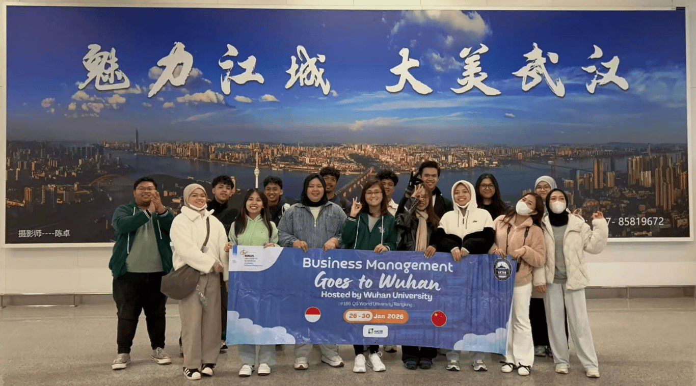 Ke Wuhan Tembus Batas dan Asah Kompetensi Global di Dunia Bisnis, Layanan dan Teknologi