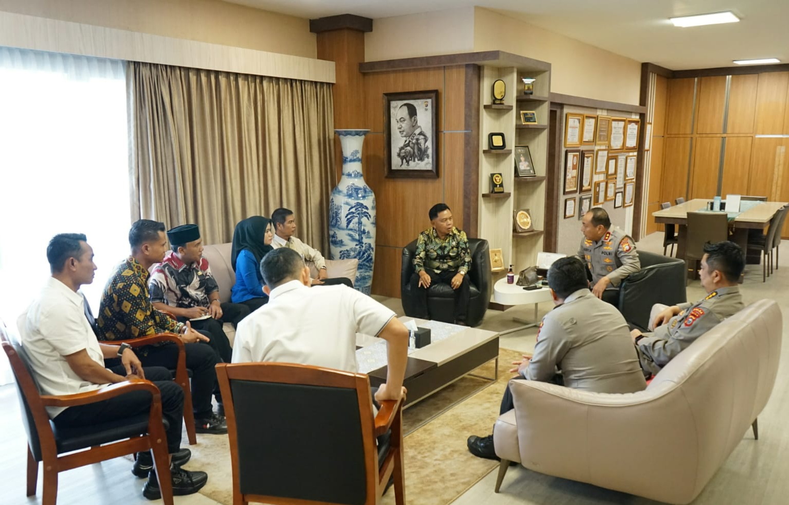 Silahturahmi Bersama Kapolda Riau: Pemkab Kepulauan Meranti Kolaborasi Sukseskan Program Polri