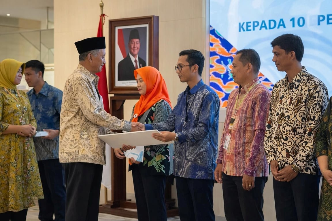 Kementerian PU Salurkan Donasi Rp600 Juta Bagi ASN Terdampak Banjir di Sumatera dan Aceh