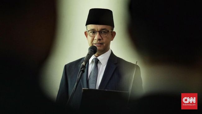 Anies Minta Warga Tak Keluar Jakarta dalam 3 Pekan