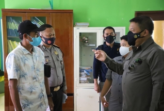 Kapolda Riau Kerahkan Vaksinator dan Bantu 500 Dosis Vaksin di Bunut 