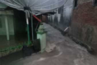 Banjir Terjang Kota Padangsidempuan Satu Rumah Warga Hanyut 