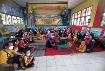 PAUD Terpadu Nur Ramadhani Gandeng UPT Sosial Taja Parenting Pola Asuh 