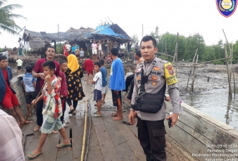 Tragis Nasib Nelayan ! Sekeluarga Tenggelam, Satu Ditemukan Sudah Meninggal Saat Mencari Udang 