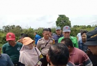 Komisi II DPRD Riau Cek Lahan, Warga: Ada Apa Alat Berat 