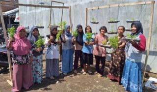 Bangun Kesejahteraan Lewat Vertikal Garden Sayuran di Sukun Malang