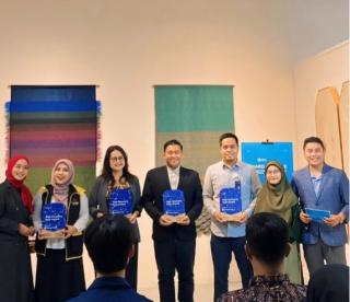 IZ Waste Day 2024 Ditandai 30 Lembaga di Indonesia Terima Anugerah Award4Change