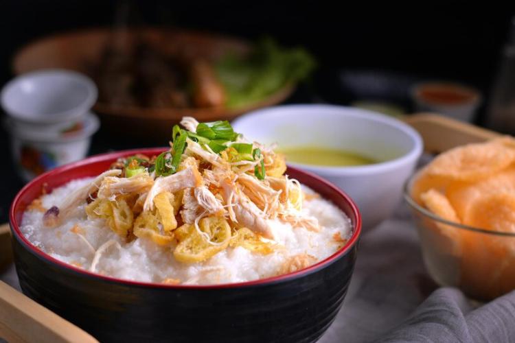 Tips Nikmati Bubur Ayam Jakarta 46 dengan Topping Terbaik