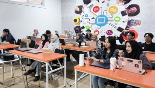 Telkom Dorong Peningkatan Skill Desain Kreatif dengan Advanced Prompting in Generative AI