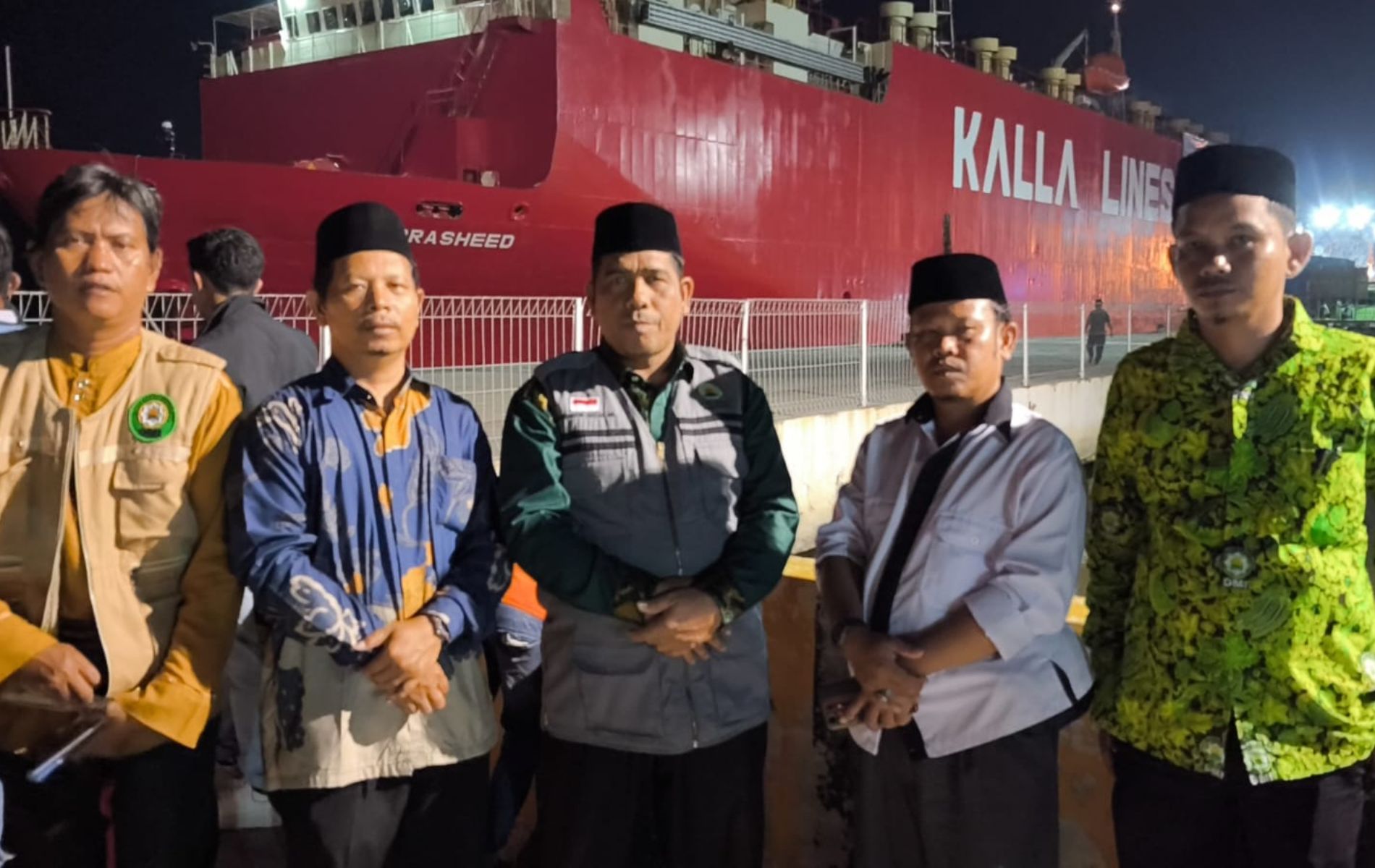 Bawa Bantuan Kemanusiaan Bencana Sumatera - Aceh, Kapal Kemanusiaan Kalla Lines Tiba di Belawan 