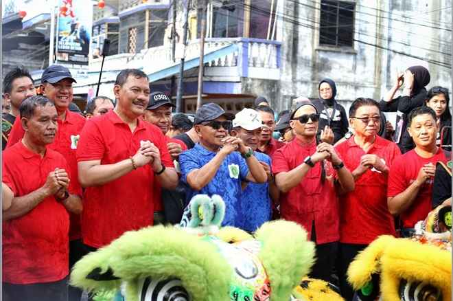 Tukang Becak Apresiasi Kebijakan Bupati Kepulauan Meranti Izinkan Perang Air Imlek 2026