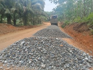 Pemeliharaan 17 Jalan Tuntas Sebelum Lebaran, PUPR Rohul Pastikan Kelancaran Perjalanan Masyarakat