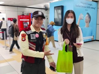 LRT Jabodebek Amankan 168 Barang Tertinggal, 47 Sudah Dikembalikan ke Pemilik