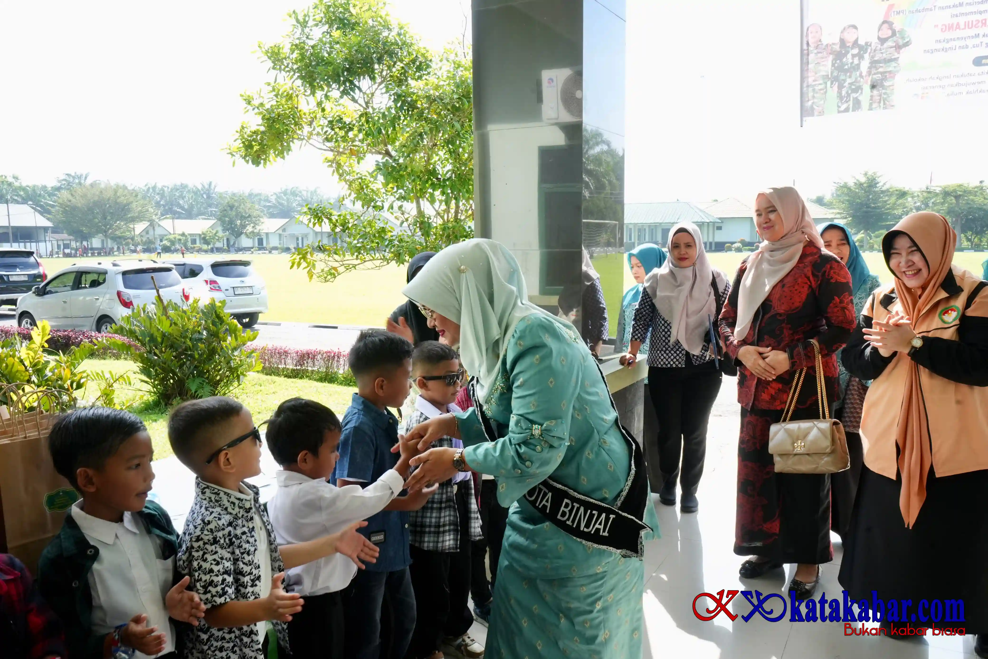 Bunda PAUD Kota Binjai Hadiri Kelas Parenting dan PMT di TK Kartika Yon Arhanud 11 Binjai